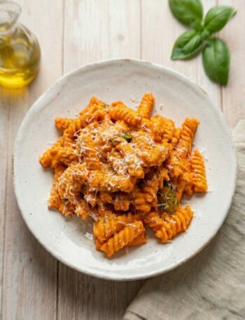 Creamy Roasted Red Pepper Pasta