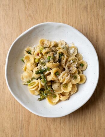 Fresh Spring Pea & Asparagus Lemon Pasta