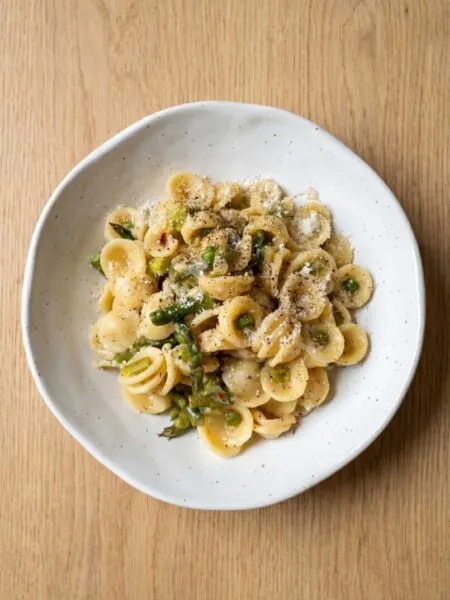 Fresh Spring Pea & Asparagus Lemon Pasta