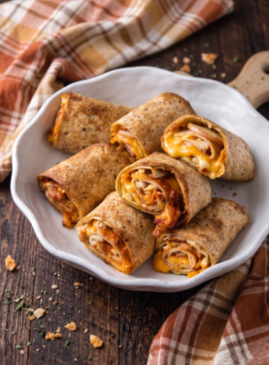 Apple Cheddar Turkey Pinwheels